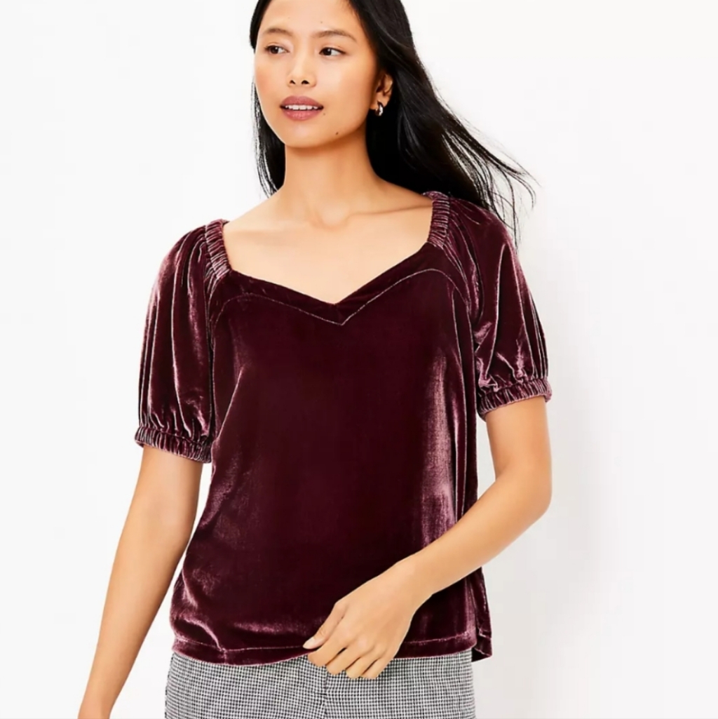 Loft Velvet Sweetheart Puff Sleeve Top